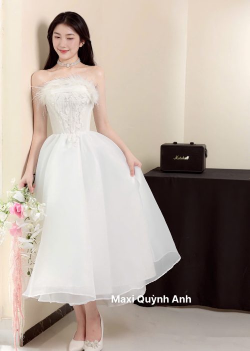 Váy Cúp Ngực Lông Vũ Sang Trọng