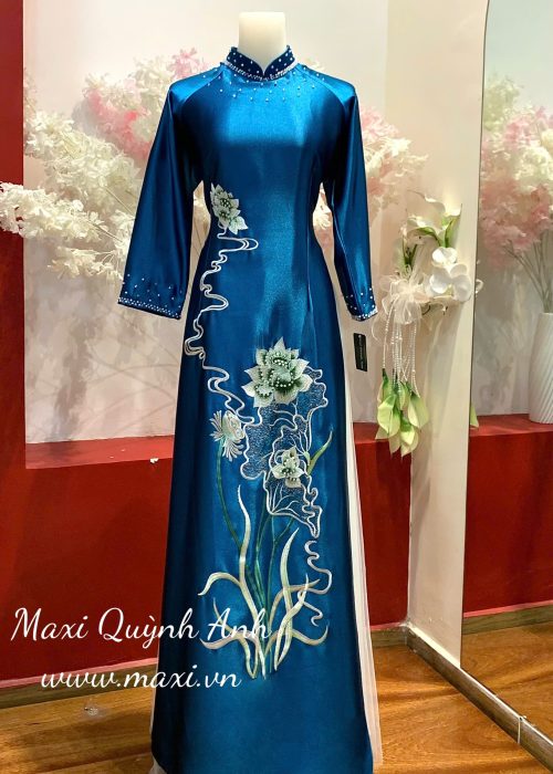Áo Dài Trung Niên Thêu - Sắc Lam Sen Ngọc