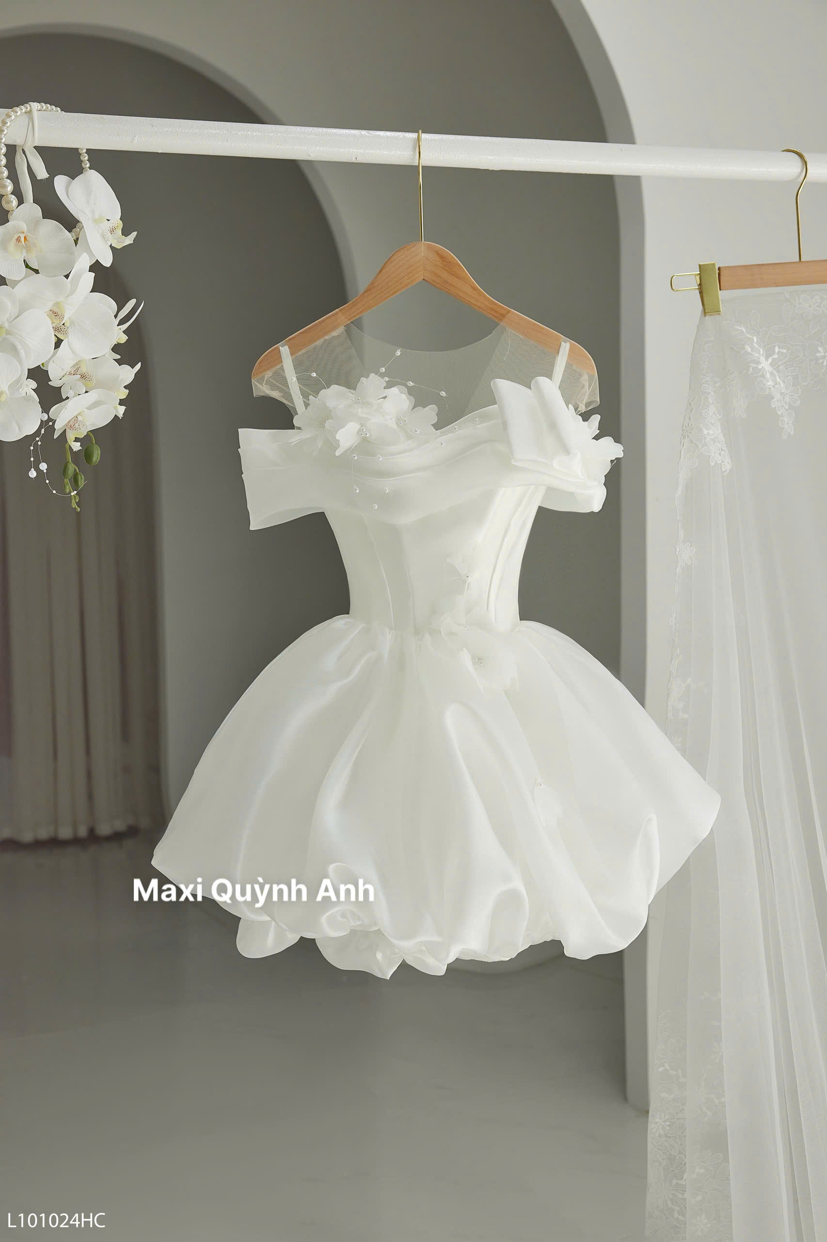 b4bb80c1-050f-4254-93bc-af7e316dab48