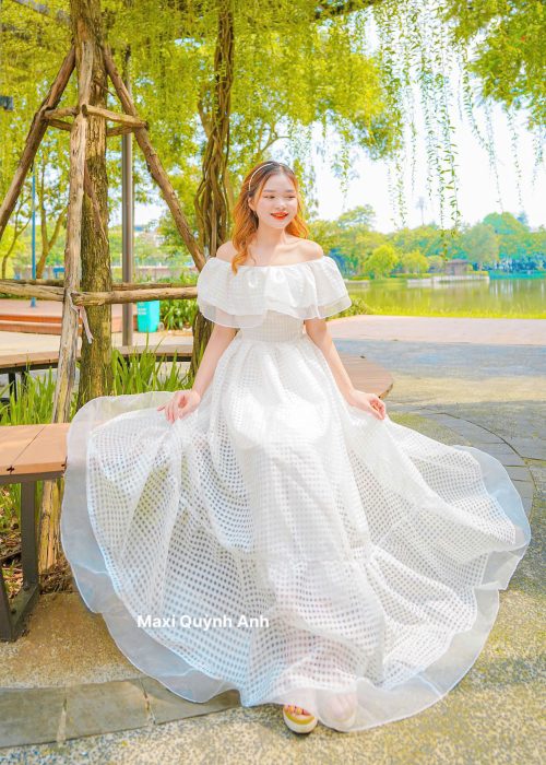 Váy Maxi Trễ Vai Kiếng Trắng