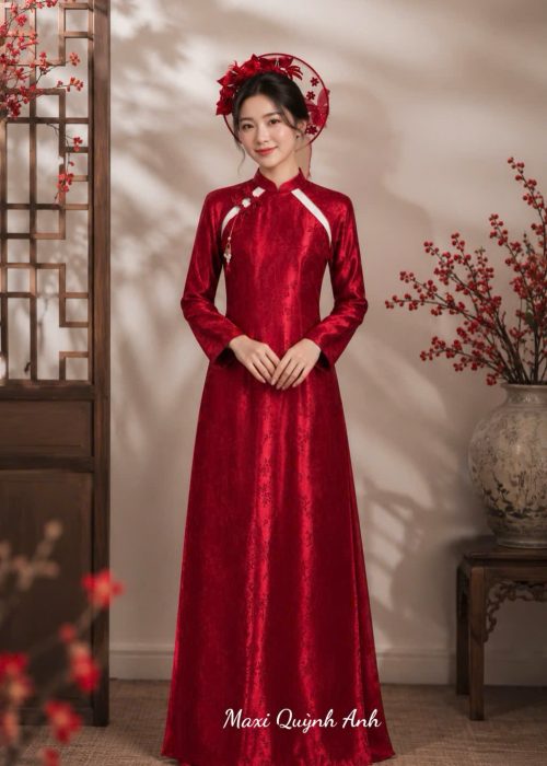 Áo dài gấm vai lưới đỏ
